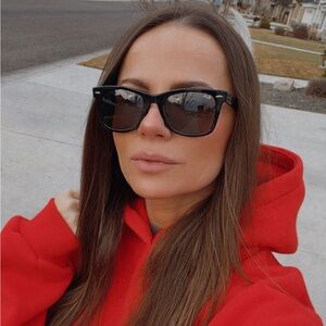 Meet your Posher, Inna